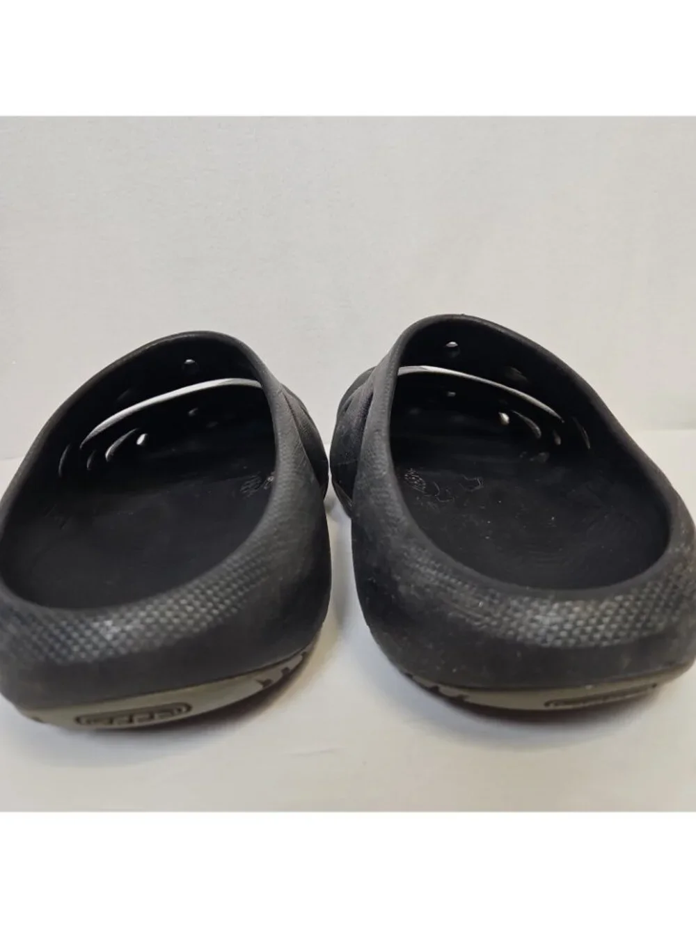 KEEN Yogui Arts Clog Sandals Slip On Shoes Mens Size 12M Graphite Lightweight